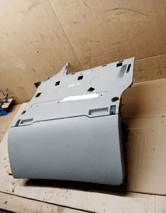 Schowek pasażera Audi A6 C6 Europa 4F1857035E 2
