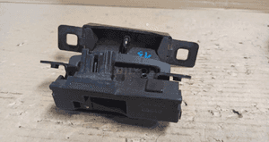 Zamek klapy tył ford fiesta MK7 nr D3D0B 4