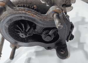 Turbosprężarka turbina renault trafic ii 1.9 dci 8200348244 uszkodzona 4