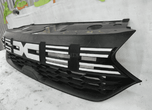 Atrapa Grill 622561324R Dacia Sandero III Lift ORYGINAŁ CAŁY 3