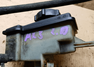 Zbiorniczek płynu wspomagania Ford Mondeo MK3 1S7C-3R700-AC 6