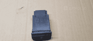 Przełącznik włącznik klapki wlewu paliwa Skoda Octavia I 1U0959833C 2