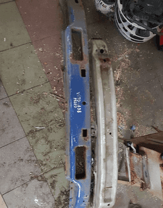 belka pod zderzak przód vito 638