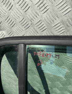 Drzwi prawy tyl tylne kpl peugeot 308 ii 2 T9 3