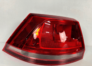 Lampa tyl tylna lewa vw golf vii 7 kombi 5G 5G9 5G9945095C cala 1
