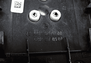 Emblemat ZNACZEK KLAPY MERCEDES W292 A2928100000 5