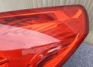 Opel astra j hb lampa tył tylna prawa 3