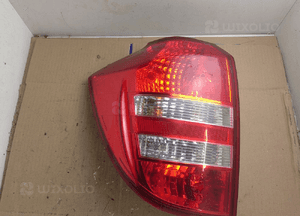Lampa lewy tył lewa dolna w błotnik kia ceed i sw kombi 06-09 1