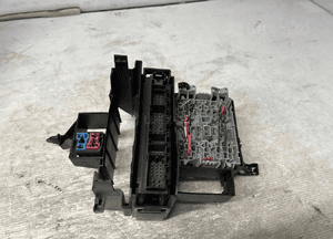 7L0937535A SKRZYNKA PRZEKAŹNIKÓW CAYENNE 7L 02- 1