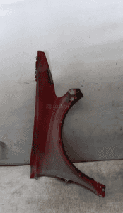 Błotnik lewy przedni przód   volvo C30 przedlift czerwony 612-46 4