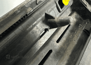 Listwa drzwi przod przednia lewa audi Q8 4M8 4M8853059D cala 8