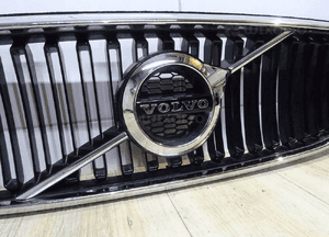 Grill zderzaka volvo V90 przód 3