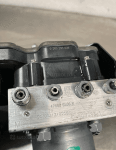 Pompa abs renault arkana 476606536R org fv 2