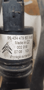 Zbiorniczek płynu spryskiwaczy pompki XENON Peugeot 407 SW 9648652480 6