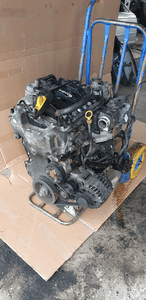 Silnik słupek blok silnika jedna turbina Renault Trafic III Vivaro B 1.6 DCI R9M R9M413 R9M 413 R9MH413 3