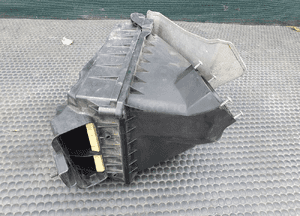 Obudowa Filtra 06B133837AG 06B133837P Powietrza Pokrywa 2.0 ALT Audi A4 B6 B7 VW 37