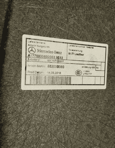 Mercedes W177 podłoga bagażnika A1776800500 11