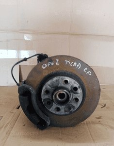 Zwrotnica piasta lewy przód przednia lewa Opel Tigra B II 13154317 1