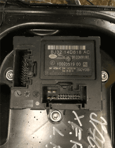 Moduł drzwi przednich lewych BJ32-14D618 Jaguar XF R-Sport