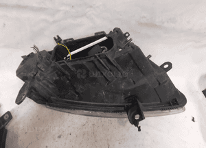 Przod przednia lampa lewa audi A6 C6 5