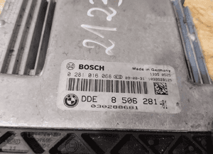 STEROWNIK SILNIKA KOMPUTER BMW E81 E87 2.0D N47 0281016068 8506281 3