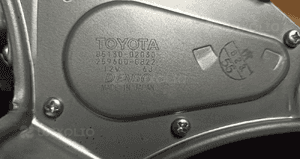 Silniczek wycieraczki tył toyota auris i nr 85130-02030 3
