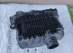 Obudowa filtra powietrza alfa romeo 147 1.6 16V ts C3082A0 3