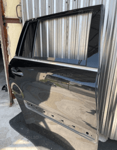 MERCEDES GL X 164 drzwi czarne 197 tył prawe listwa chrom zamek 2