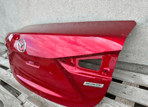 Klapa bagaznika tyl tylna mazda 3 iii bm sedan 2013- bardzo ladna 3