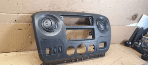 Ramka radia konsoli deski Opel Movano III 682600025R 4
