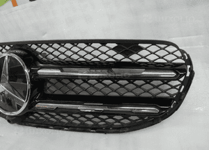 MERCEDES GLC 253 LIFT CZARNY IDEALNY GRILL ATRAPA 3