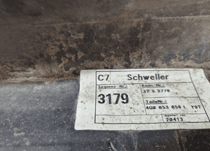 Próg listwa progowa lewa osłona nakładka audi A6 C7 zwykła basic oe aso 2