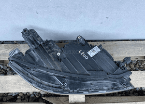 Lampa przód prawa vw passat B8 lift full led matri 5