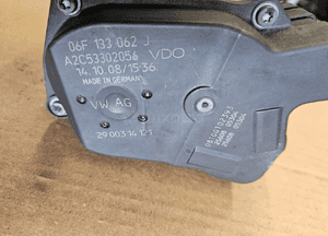 Audi A6 C6 2.0 TFSI przepustnica 06F133062J 2
