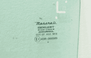Szyba drzwi lewa zielona maserati 3200GT 98- 4