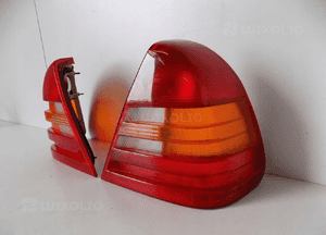 Mercedes C-Klasa W202 Lampy Tylne R/L - 11868 3