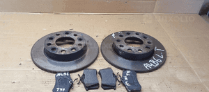 Tarcze hamulcowe tył tylne klocki Audi A4 B6 245mm 4