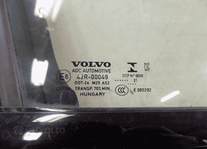 Volvo XC40 2021 drzwi prawe przód kompletne kolor 720 7