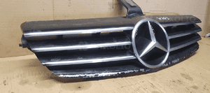 Grill atrapa zderzaka Mercedes CLK W209 A2098880052 3