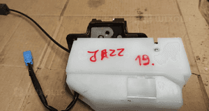 Zamek  klapy tył honda jazz 2