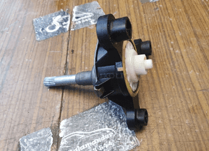 Mechanizm Szyby Przekładnia Korbka Korbki Otwierania Szyby AUDI A4 B6 B7 Sedan Kombi 24