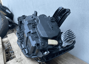 Lampa przód prawa vw passat B8 lift full led matri 8