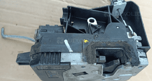 Opel Signum Vectra C lift zamek drzwi lewych przód QN 13210767 3