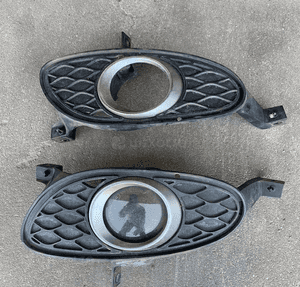 MERCEDES cls 219 zderzak kratka halogen przedni pdc xenon klapka sprysku 8