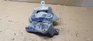 Łapa poduszka silnika Opel Zafira C 2.0 CDTI 13248544 3