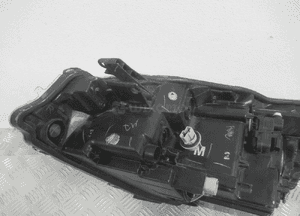 Lampa przód przednia prawa toyota yaris iii 3 lift soczewka led 2017-2020 14