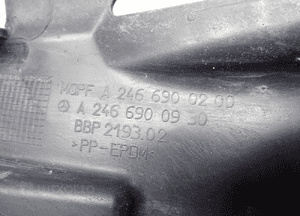 Nadkole prawe przednie mercedes W246 cla A2466900200 6