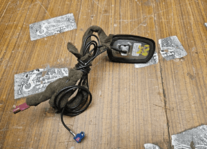 Antena 8E9035503 F G T Dachowa Rekin GPS Navi Telefon Audi A4 B6 B7 Seat  Kombi Avant 25