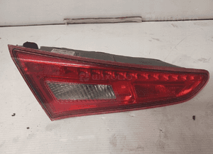 Alfa Romeo Giulietta LAMPA PRAWY PRAWA TYŁ TYLNA w klapę 50513401 1