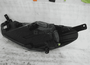 Ford fiesta MK8 lampa przednia prawa 6
